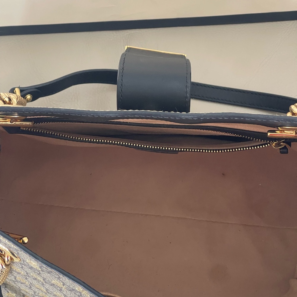 Gucci padlock chain- Gold Bee collection- Handbag and wallet set - Picture 17 of 17